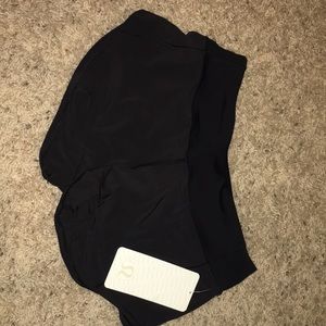 New with tag Lululemon black speed up short size 4